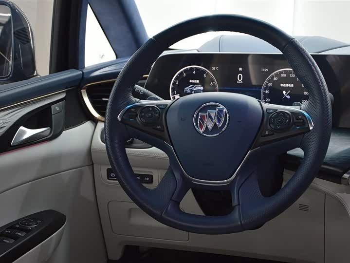 Фото 16 - Buick GL8 ES