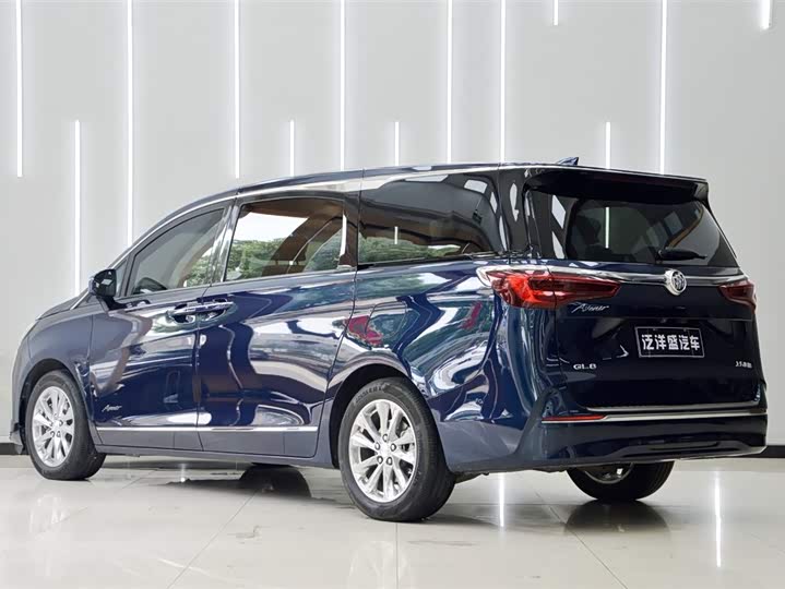 Фото 20 - Buick GL8 ES