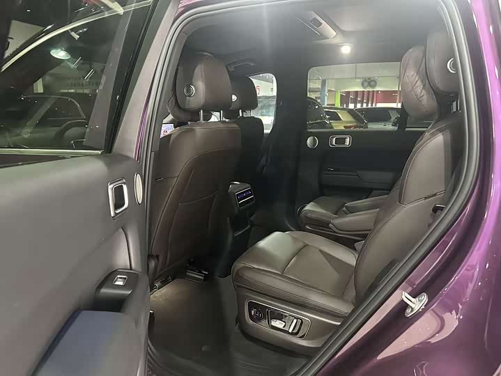 Фото 8 - LiXiang L8