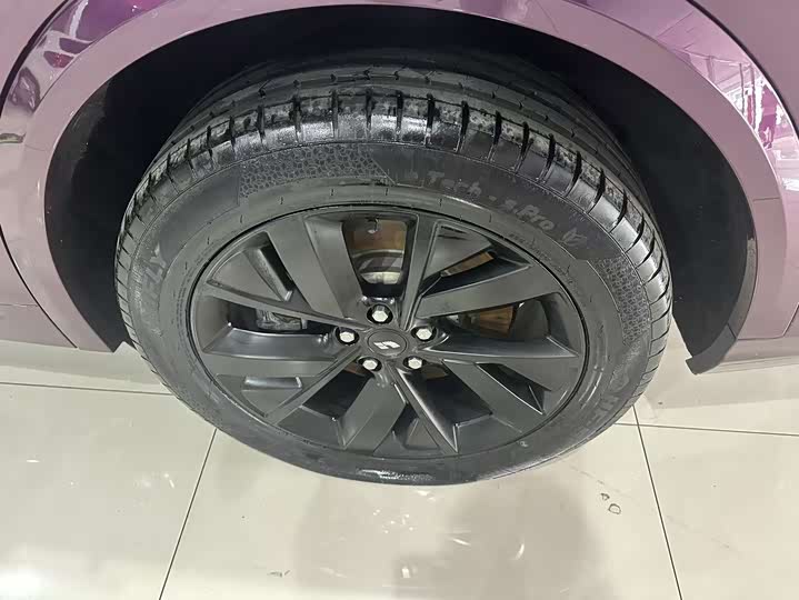 Фото 9 - LiXiang L8