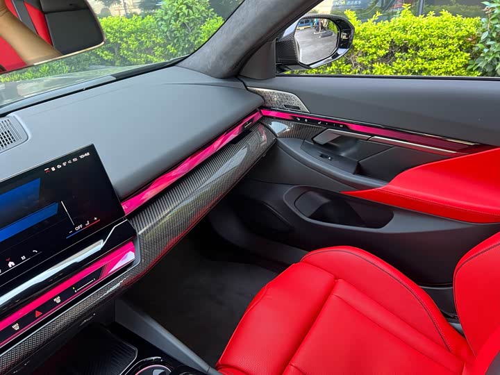 Фото 5 - BMW M5 Hybrid