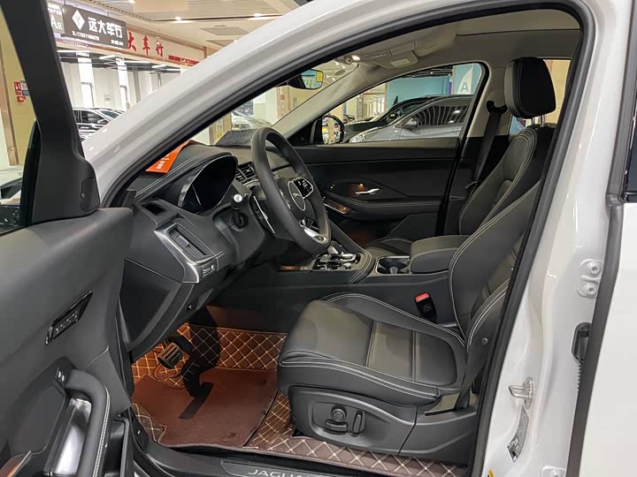 Photo 6 - Jaguar E-Pace