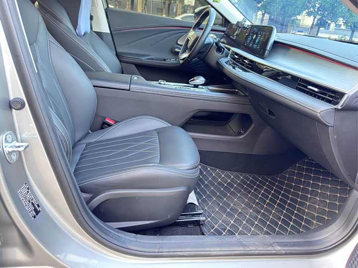 Фото 14 - Chery Arrizo 8