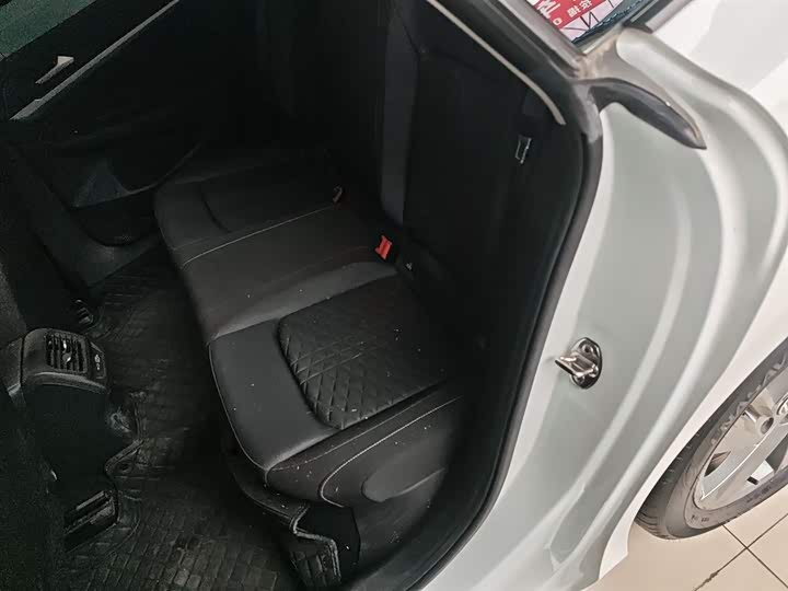 Фото 8 - Volkswagen Lamando L