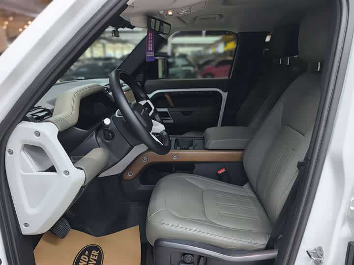 Фото 4 - Land Rover Defender