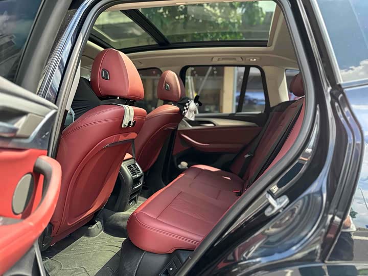 Фото 6 - BMW iX3