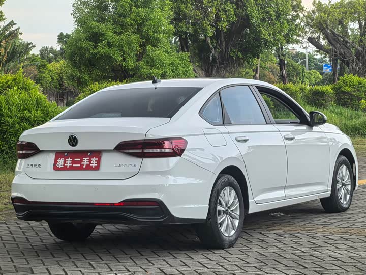 Фото 14 - Volkswagen Lavida