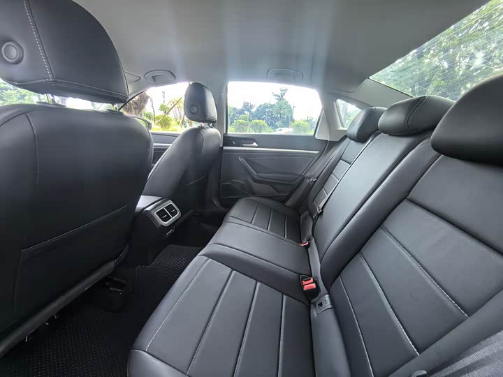 Фото 7 - Volkswagen Lavida