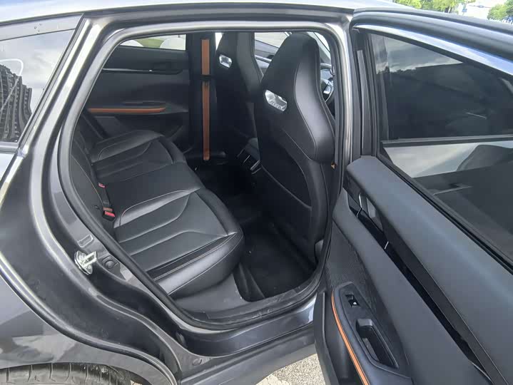 Фото 13 - Changan UNI-V