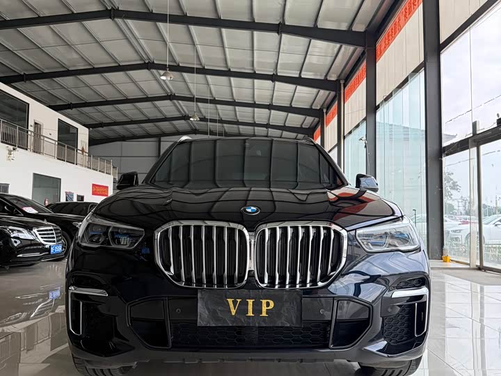 Фото 2 - BMW X5
