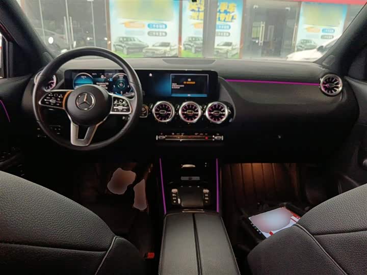 Фото 10 - Mercedes-Benz GLA-Class