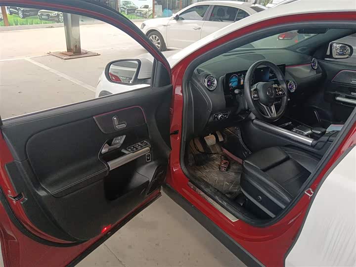 Фото 16 - Mercedes-Benz GLA-Class