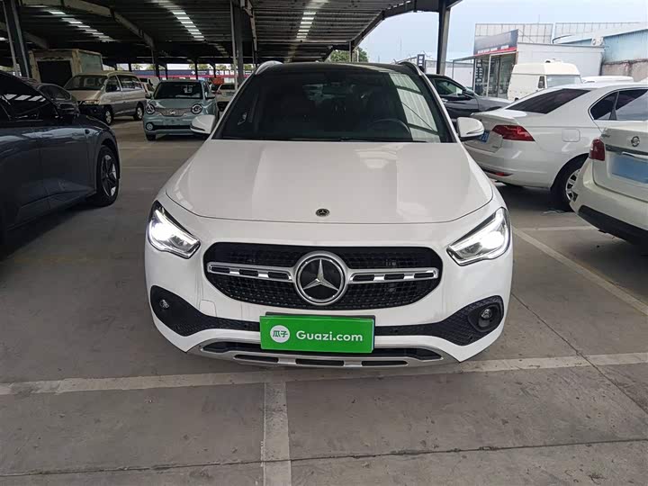 Фото 3 - Mercedes-Benz GLA-Class