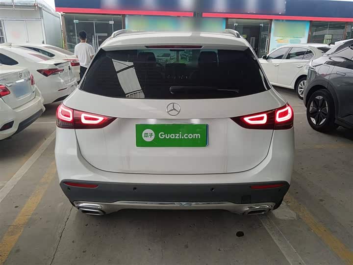 Фото 6 - Mercedes-Benz GLA-Class