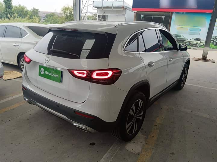 Фото 7 - Mercedes-Benz GLA-Class