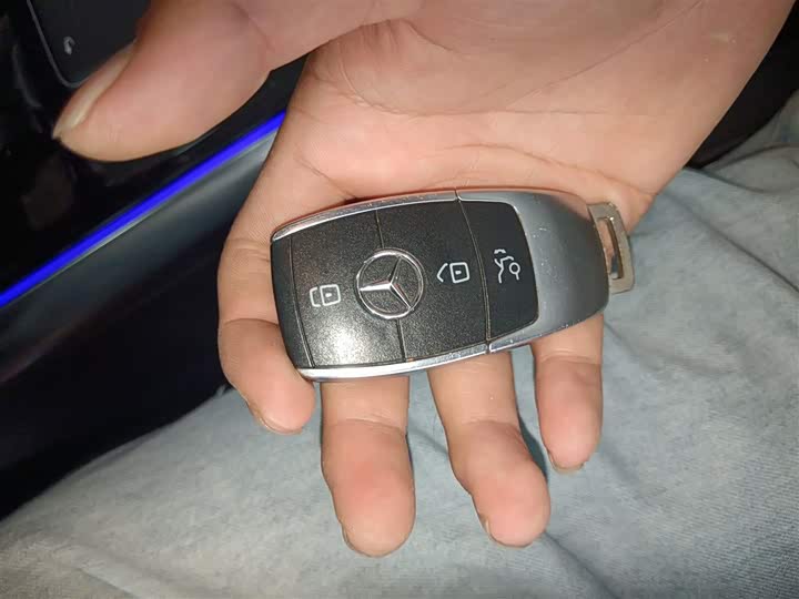 Фото 9 - Mercedes-Benz GLA-Class