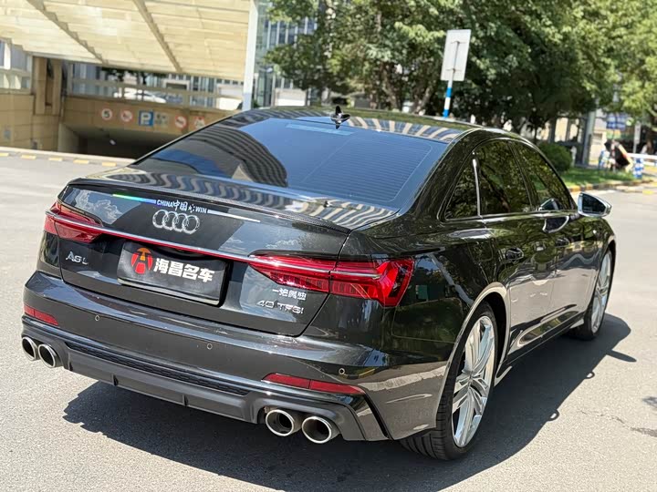 Фото 6 - Audi S6