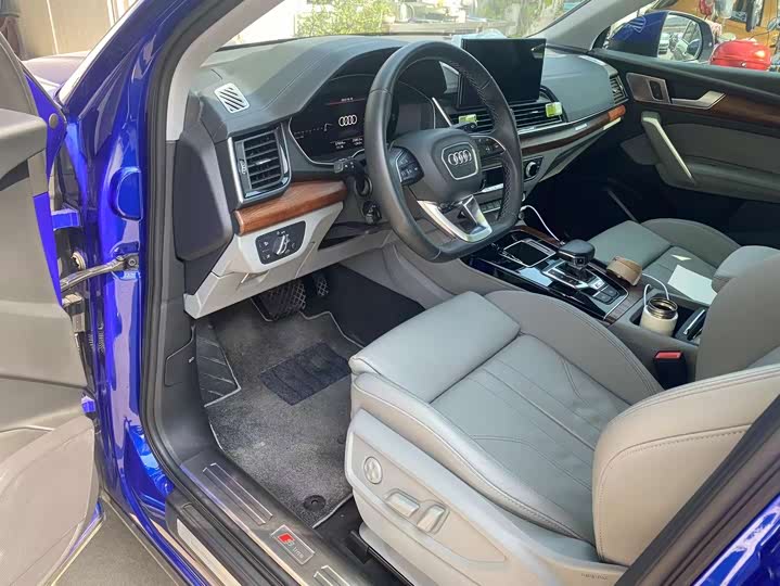 Фото 3 - Audi Q5L