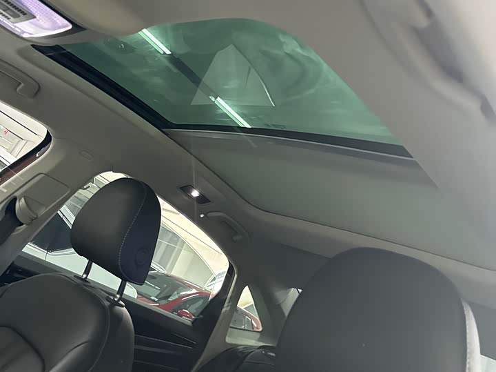 Фото 15 - Volkswagen Passat