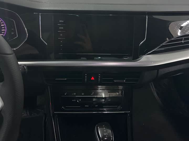 Фото 17 - Volkswagen Passat