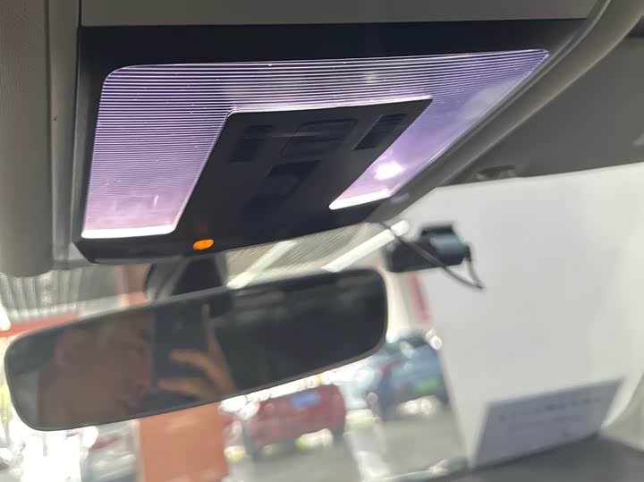 Фото 18 - Volkswagen Passat