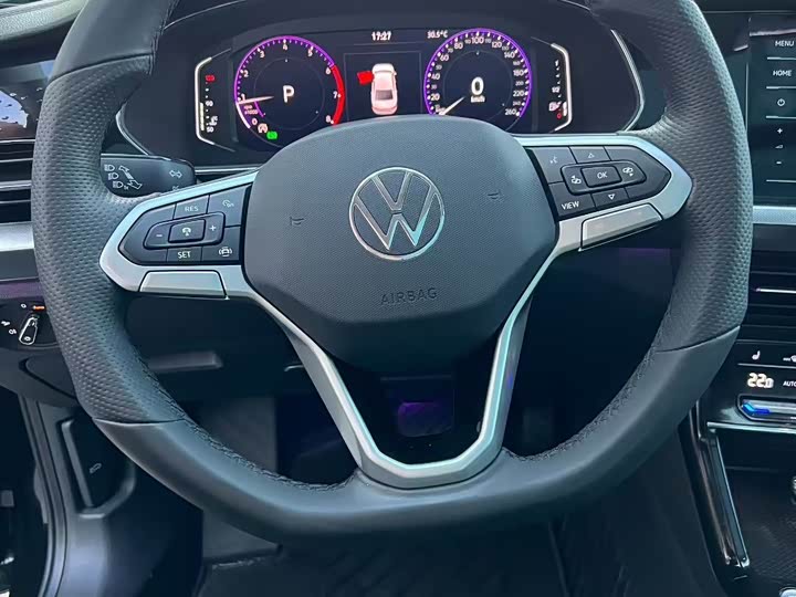 Фото 7 - Volkswagen Passat