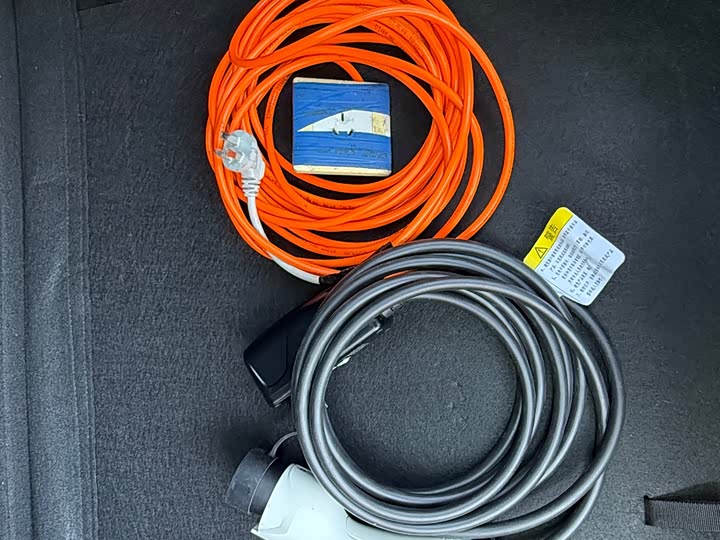 Фото 14 - BYD Dolphin