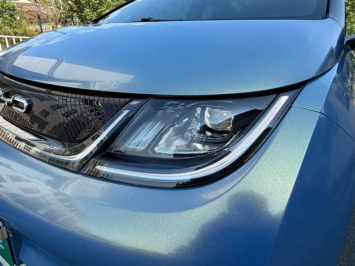 Фото 17 - BYD Dolphin