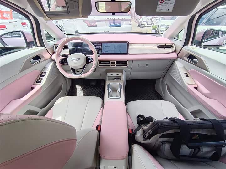 Фото 10 - Geely Geometry E Firefly