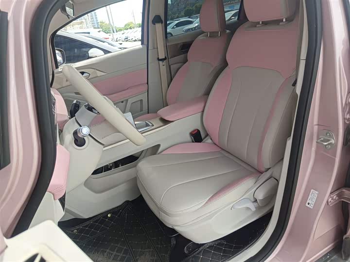 Фото 15 - Geely Geometry E Firefly