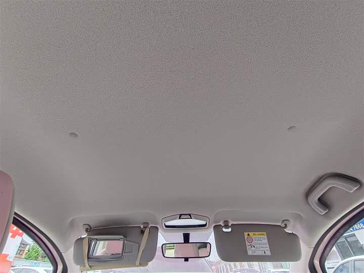 Фото 18 - Geely Geometry E Firefly