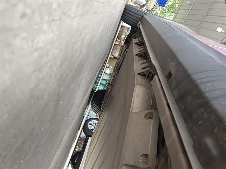 Фото 22 - Geely Geometry E Firefly