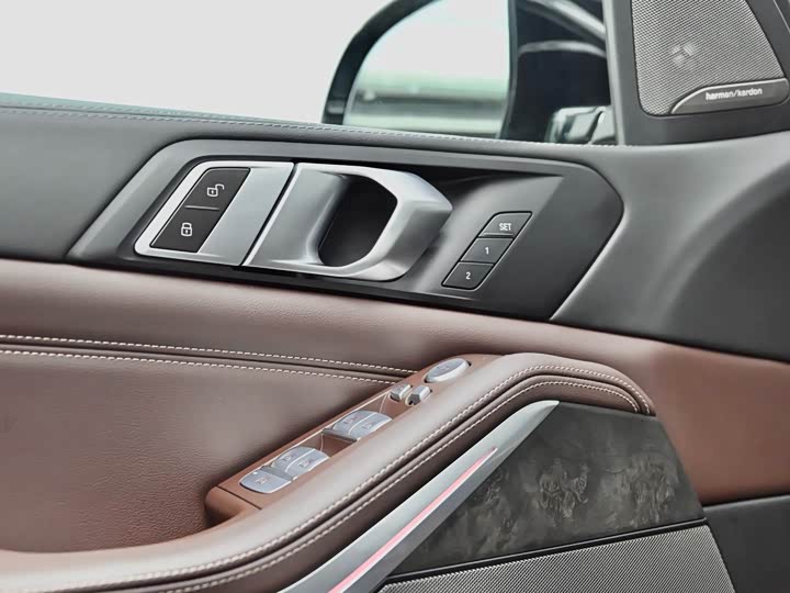 Фото 27 - BMW X5