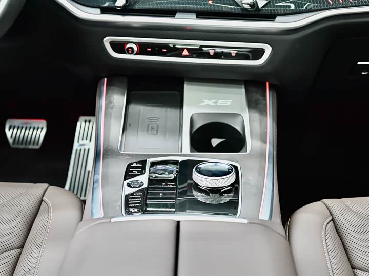 Фото 43 - BMW X5