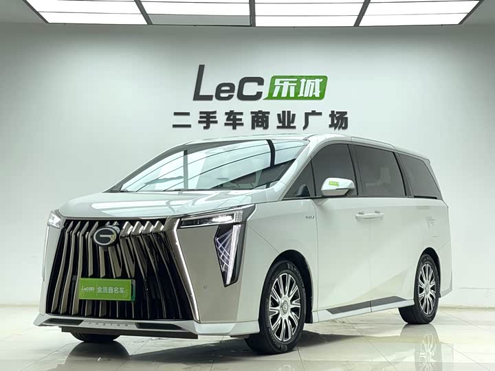 Фото 1 - GAC Trumpchi E9