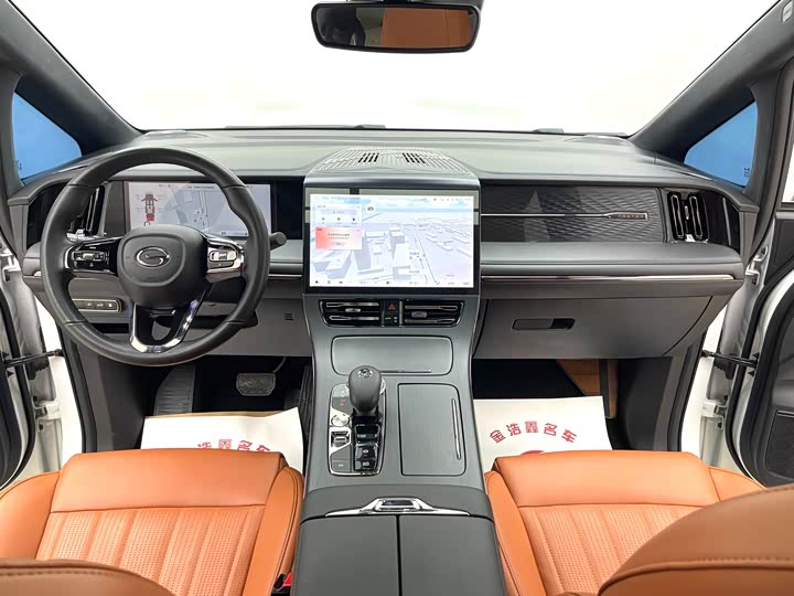 Фото 14 - GAC Trumpchi E9