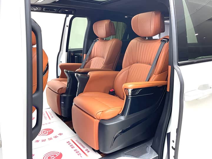 Фото 7 - GAC Trumpchi E9