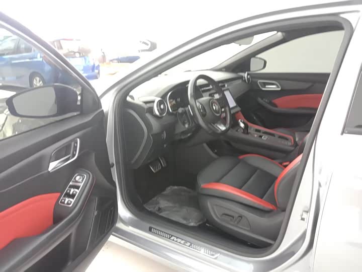 Фото 7 - MG Motor 6