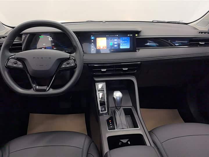 Фото 12 - Roewe i5