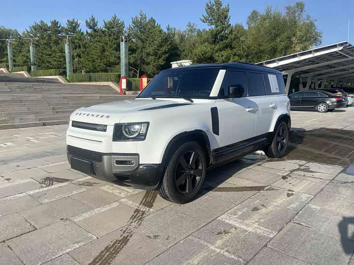Фото 10 - Land Rover Defender