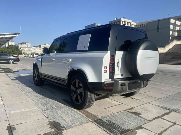 Фото 15 - Land Rover Defender