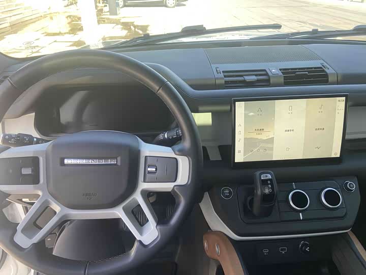 Фото 7 - Land Rover Defender