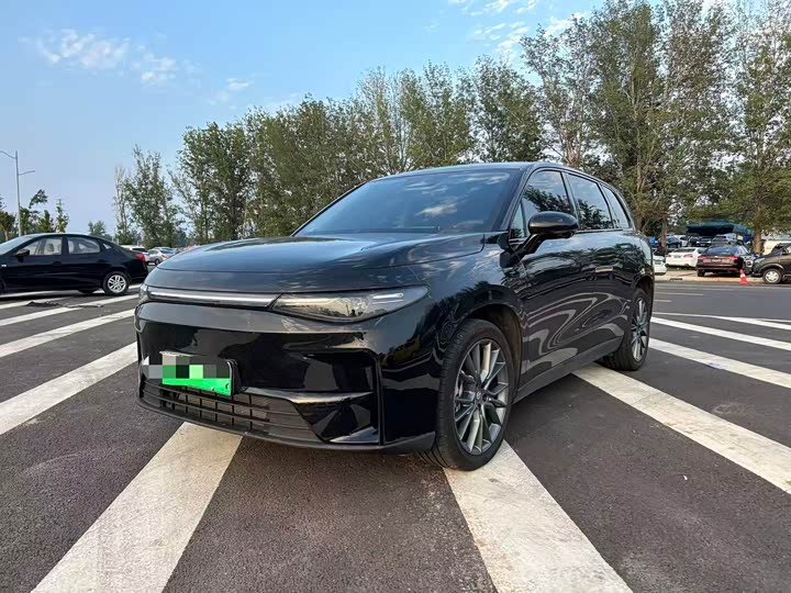 Фото 1 - Leapmotor C10