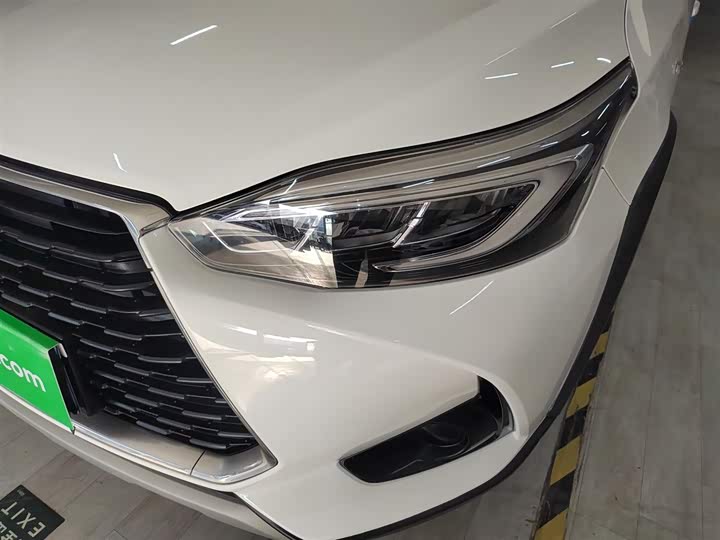 Фото 24 - Toyota Yaris L Hatchback