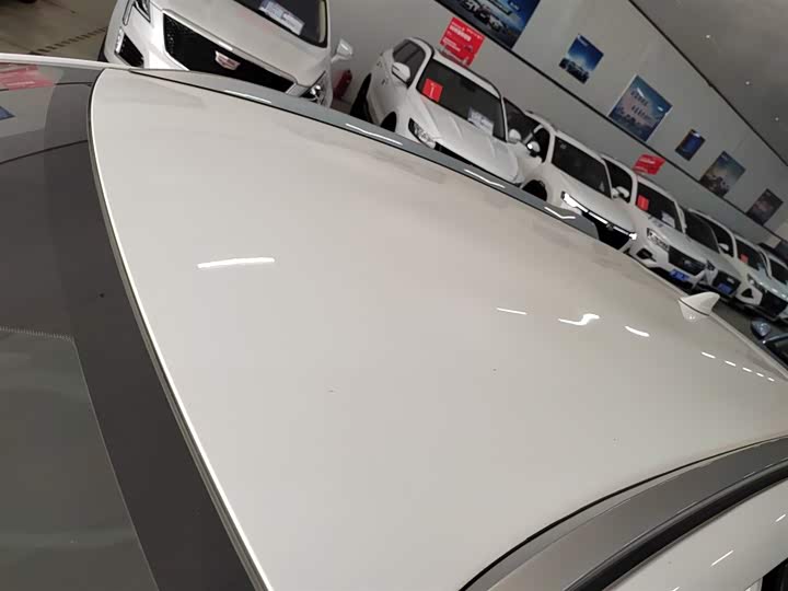 Фото 31 - Toyota Yaris L Hatchback