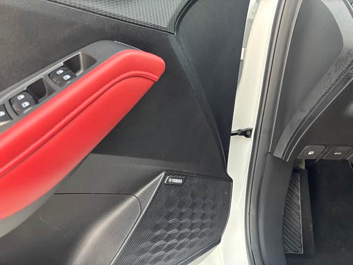 Фото 10 - MG Motor 5