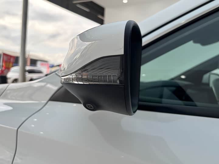 Фото 13 - MG Motor 5