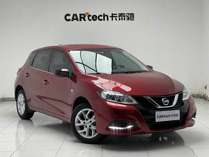 Фото 3 - Nissan Tiida