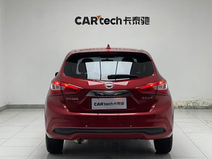 Фото 36 - Nissan Tiida