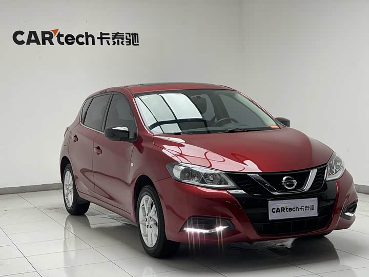 Фото 8 - Nissan Tiida